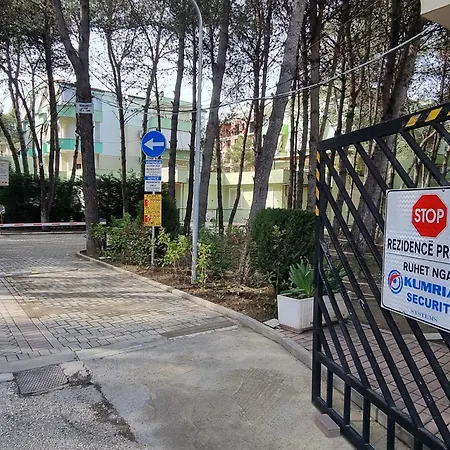 빌라 Beachfront Blue Wave In Private Qerret, Albania 골렘