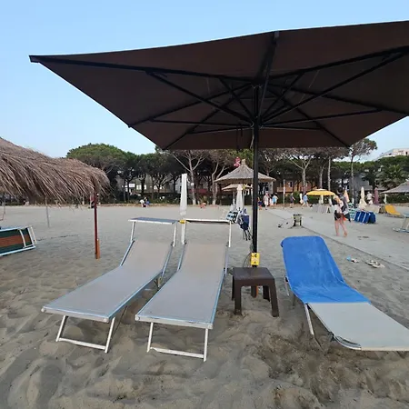 Beachfront Blue Wave In Private Qerret, Albania Willa *