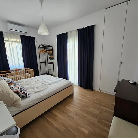 Beachfront Blue Wave Spa Villa With A Private Pool In Qerret, Albania Βίλα