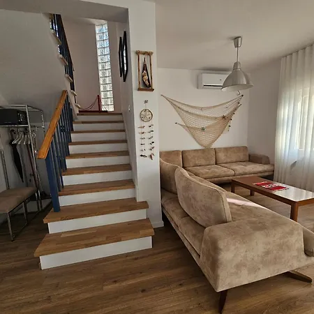 Beachfront Blue Wave Spa Villa With A Private Pool In Qerret, Albania Golem (Tirana)