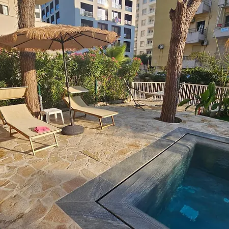 Willa Beachfront Blue Wave With A Private Pool In Qerret, Albania Golem (Tirana)